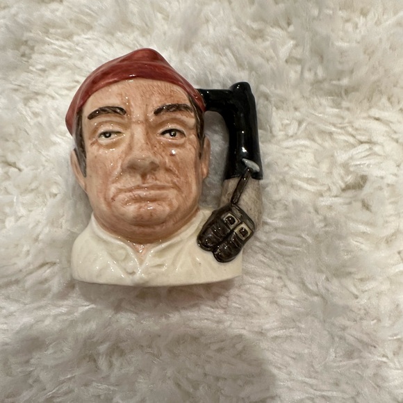 6 Miniature Royal Doulton Character Toby Mugs Jugs - Picture 13 of 16